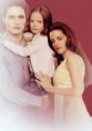 /album/fotogalerie-cullenovi/edward-bella-and-renesmee-jpg/